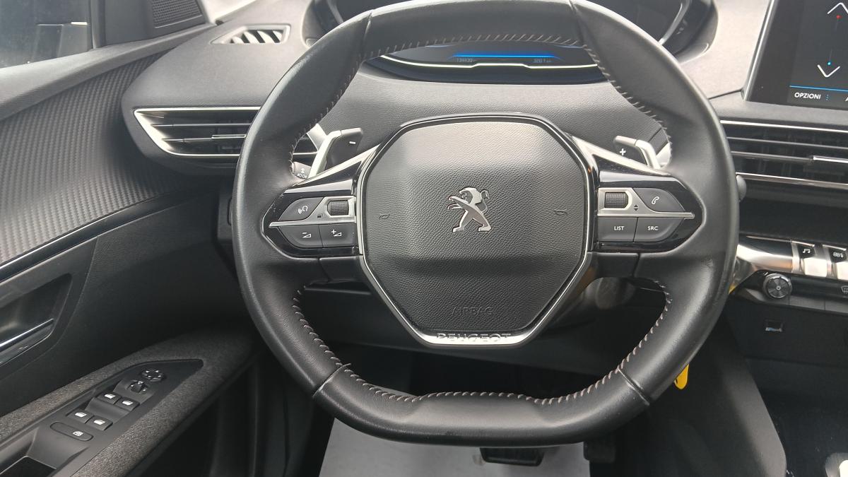 Peugeot 3008 BlueHDi 130 S&S EAT8 Business 777